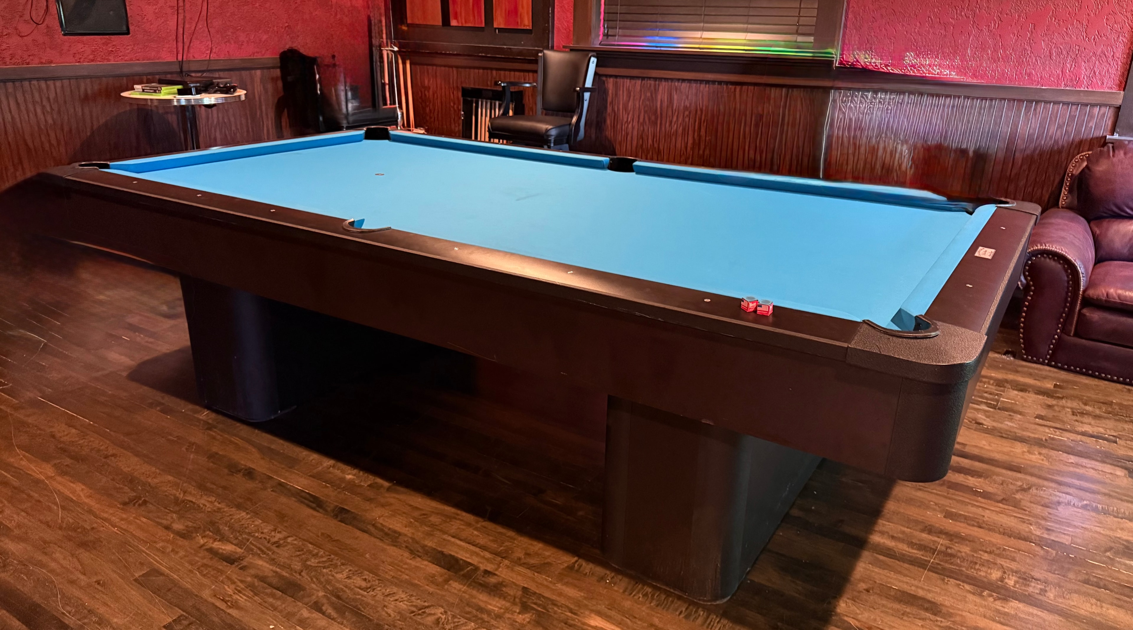 Pool table photos — photo 1